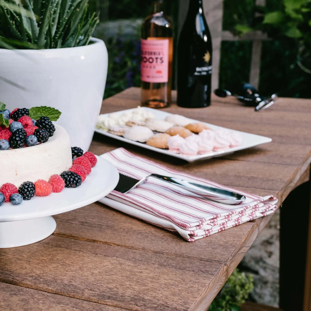 Island Buffet Table
