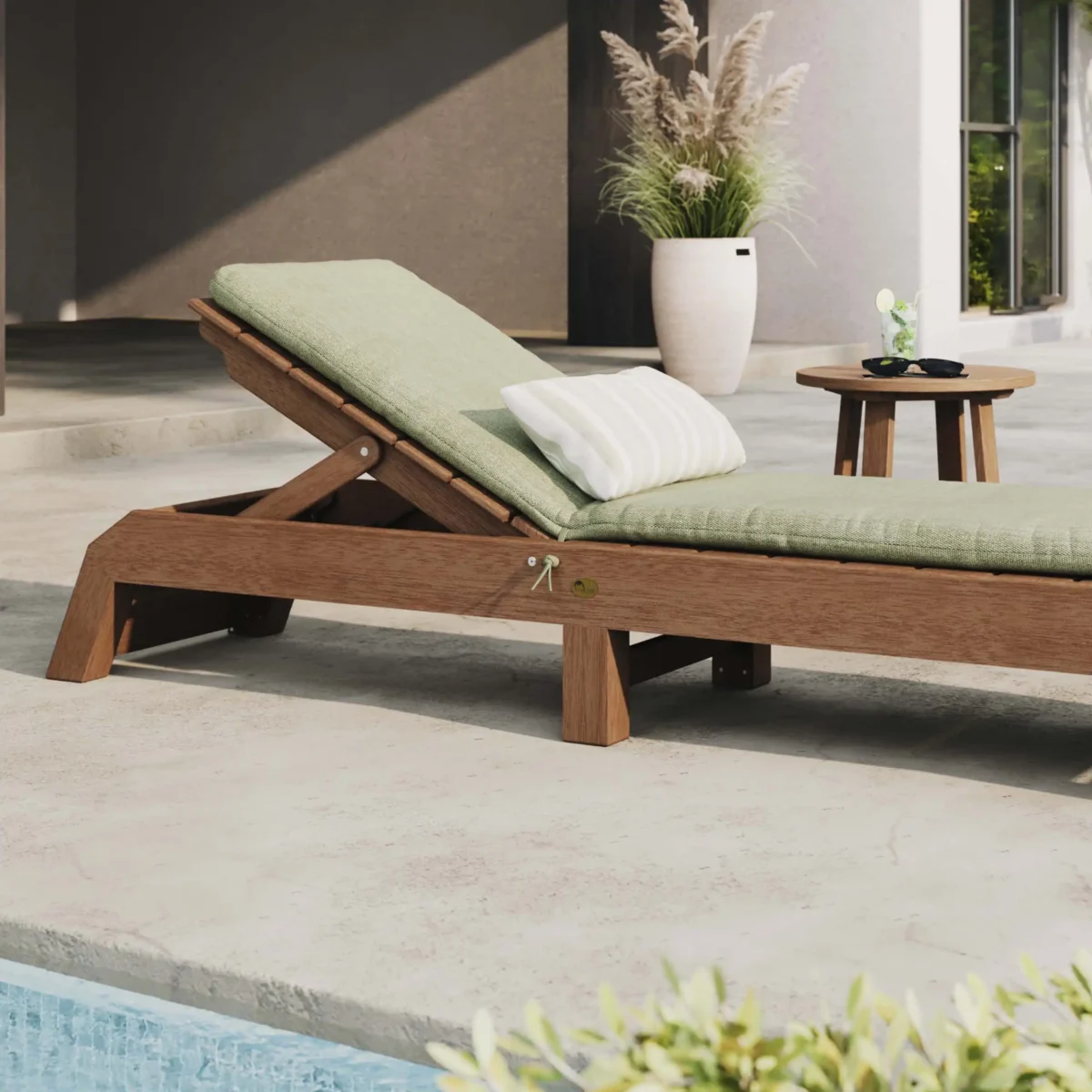 Urban Chaise Lounge